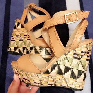 Women’s Size 7 Wedge